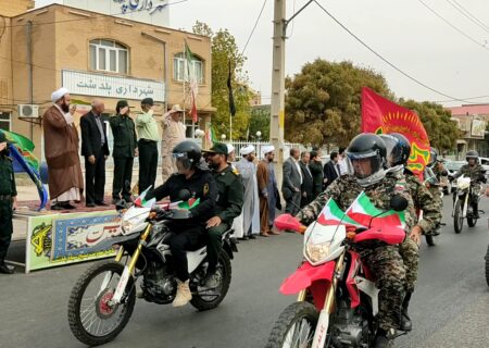 رژه خودرویی نیروهای مسلح در پلدشت/تصاویر