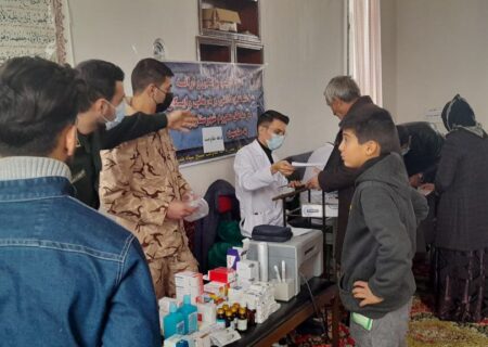 بیماران روستای محروم چخماقلو پلدشت ویزیت رایگان شدند