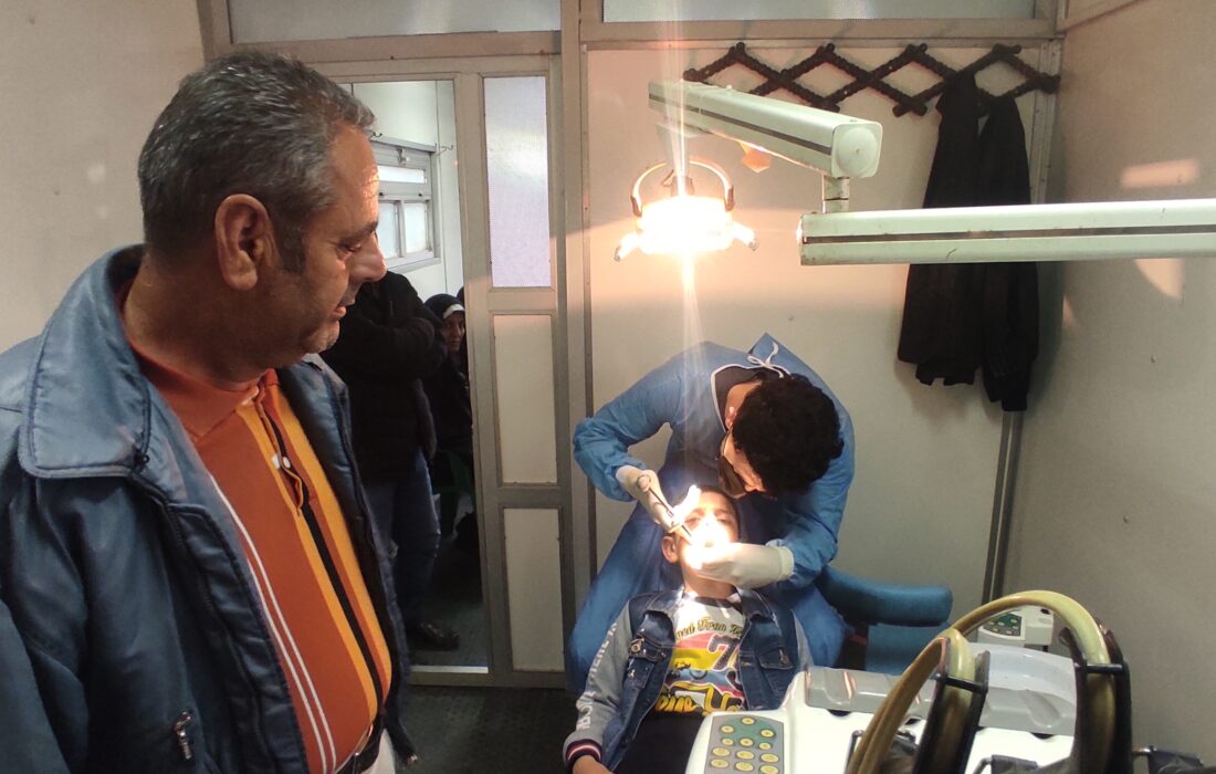 ارائه خدمات دندانپزشکی رایگان به مردم محروم پلدشت