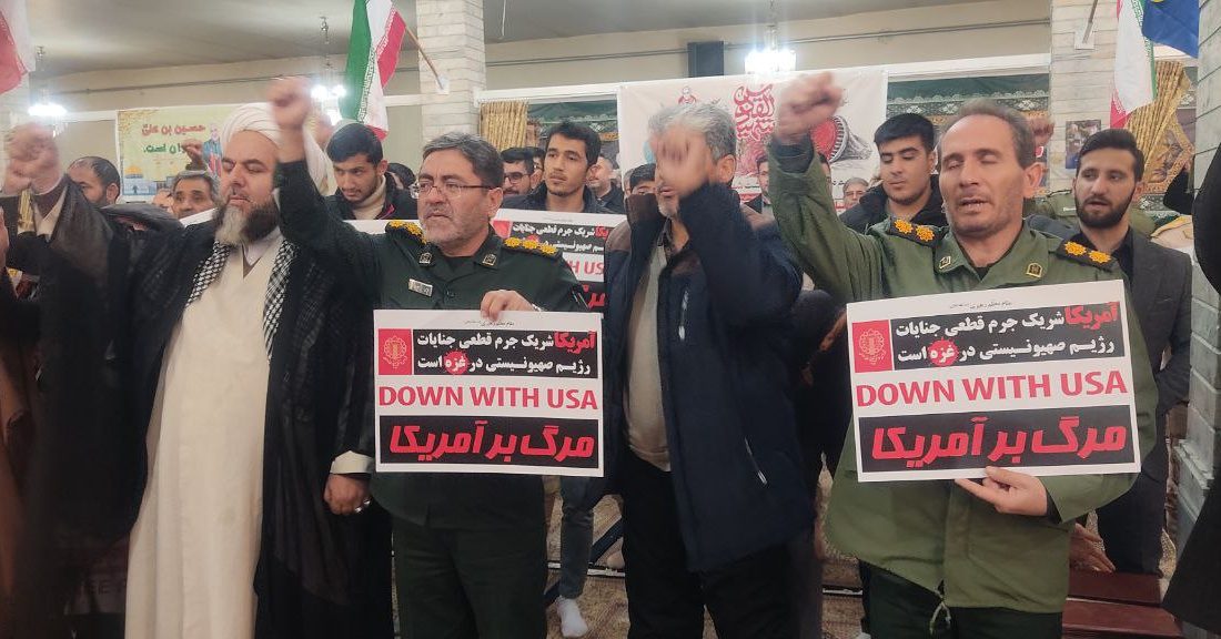 تجمع مردم پلدشت در محکومیت حادثه تروریستی کرمان