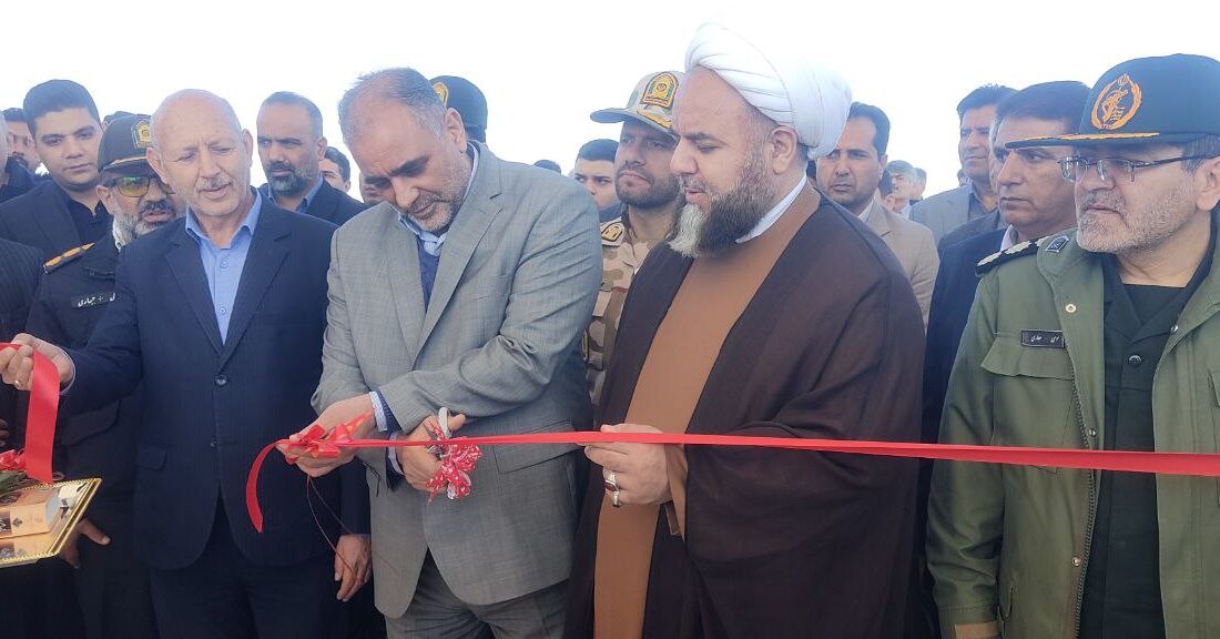 افتتاح طرح‌های خدماتی و عمرانی در پلدشت