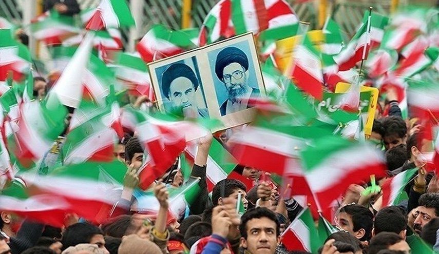 حضور در راهپیمایی ۲۲ بهمن تجدید بیعت با آرمان‌های انقلاب است