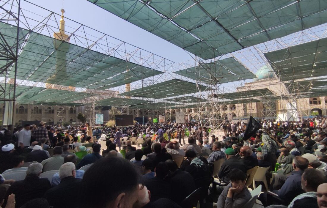 حضور زائران پلدشتی در مراسم ارتحال امام خمینی (ره)