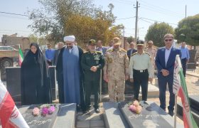مزار شهدا پلدشت غبارروبی و گل‌باران شد