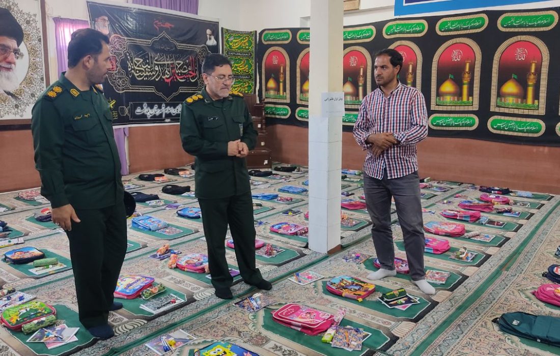 توزیع ۱۰۰ بسته آموزشی در پلدشت