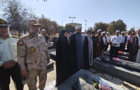 مزار شهدا پلدشت غبارروبی و گل‌باران شد