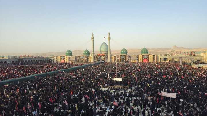 تشییع پیکر مطهر امام شهید در قم