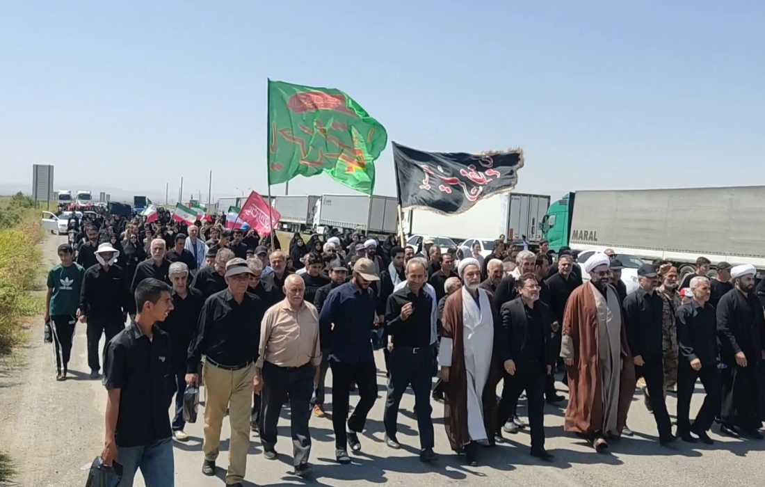 جاماندگان اربعین در پلدشت با زائران کربلا هم‌قدم شدند