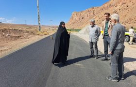 شتاب آسفالت ریزی در محور گردشگری پلدشت